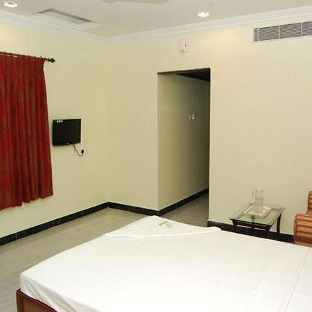 Shri Perumal Inn Puducherry Værelse billede